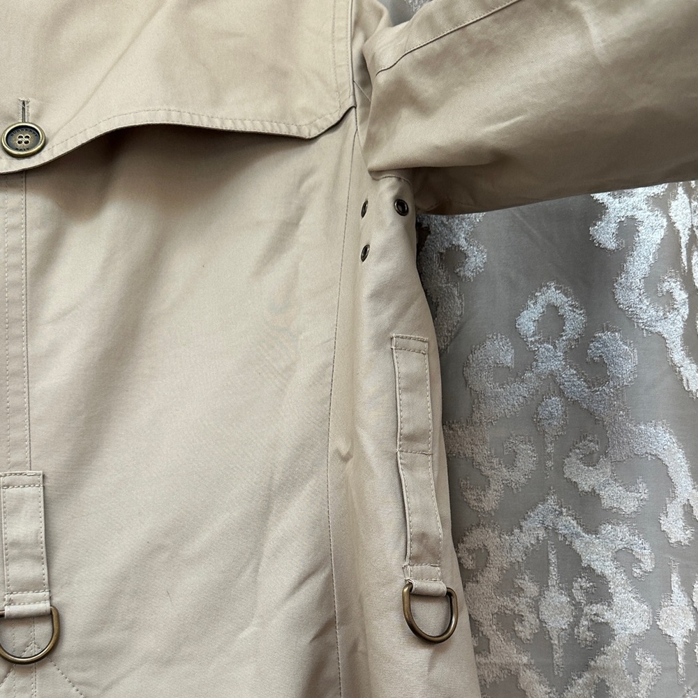Burberry Tan Double-Breasted Coat Size 6 - Picture 5 of 11